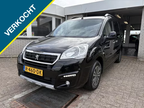 Peugeot Partner Tepee 1.2 110pk Style Navigatie