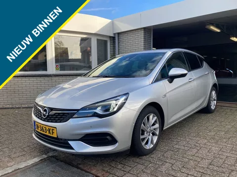 Opel Astra Elegance 110pk Navi / camera / clima airco