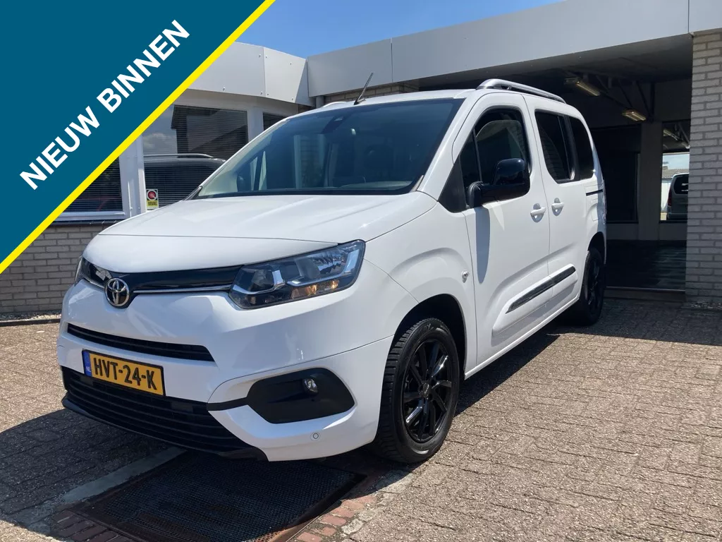 Toyota ProAce CITY Verso 1.2 Turbo 110pk Active / Navi