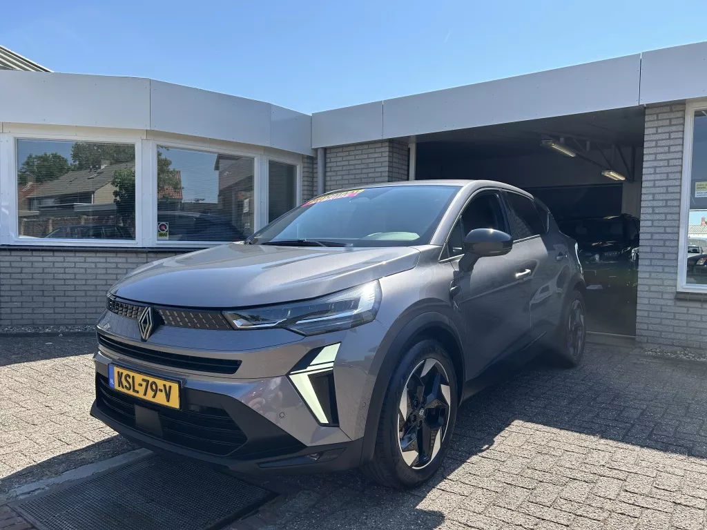 Renault Captur 1.6 Hybrid145 Techno AUTOMAAT
