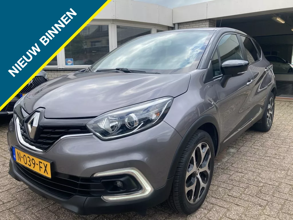 Renault Captur 0.9 TCe 90pk Limited / Navigatie